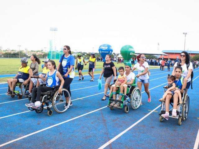 Pista vai atrair grandes eventos de atletismo e qualificar atletas, diz prefeito