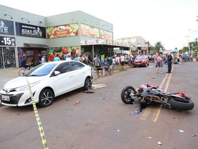 Mulher atropelada por motociclista ao deixar sacol&atilde;o tinha 79 anos 