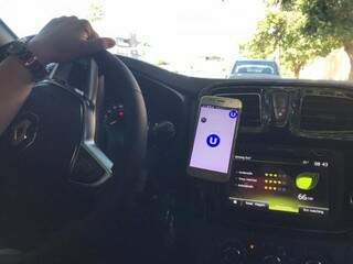 Motoristas de aplicativo contestavam exigências da lei em vigor (Foto: Fernanda Palheta)