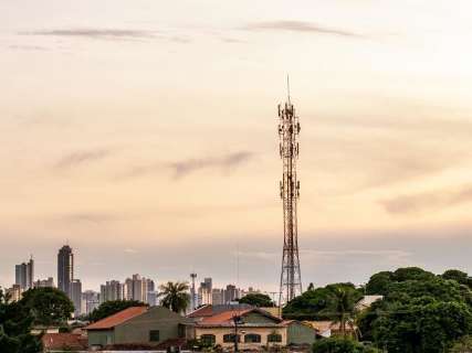 Inmet emite alerta de chuvas intensas com alagamentos e descargas elétricas 