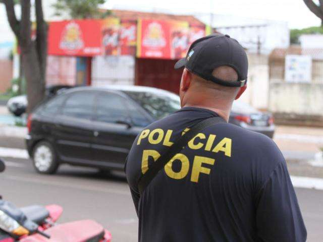Pol&iacute;cia pede ajuda de moradores para encontrar foragidos de pres&iacute;dio 