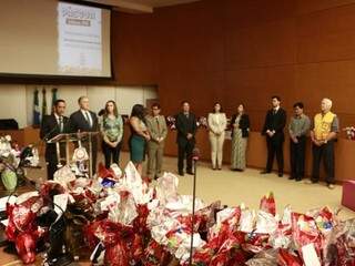 Ação para doar ovos de Páscoa a 1,3 mil crianças busca padrinhos e madrinhas Ação para doar ovos de Páscoa a 1,3 mil crianças busca padrinhos e madrinhas