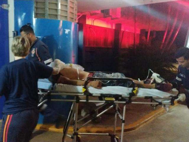 Motorista de aplicativo &eacute; executado com 2 tiros na frente de casa