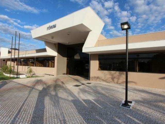 Faculdade ir&aacute; pagar R$ 10 mil por atraso de 7 anos na entrega de diploma