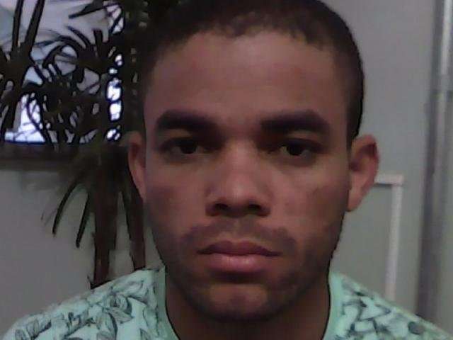 R&eacute;u que matou namorado da ex a facadas vai responder por crime em liberdade 