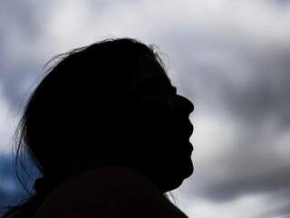 "O Conselho Tutelar que cuide", diz mãe de menina acorrentada pelo pai "O Conselho Tutelar que cuide", diz mãe de menina acorrentada pelo pai