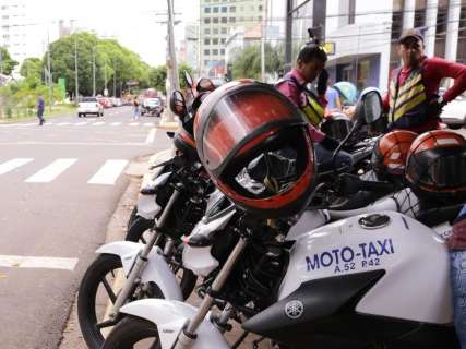 Decreto permite que mototaxistas trabalhem com veículos mais antigos