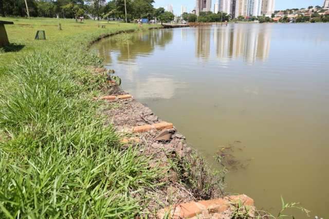 Obra na mureta do lago do Parque das Na&ccedil;&otilde;es deve durar 40 dias