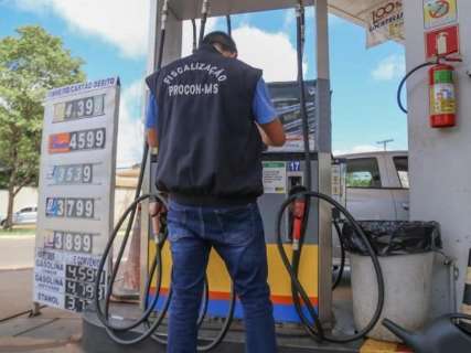 Cincos postos são autuados por aumentar preço de gasolina com estoque velho
