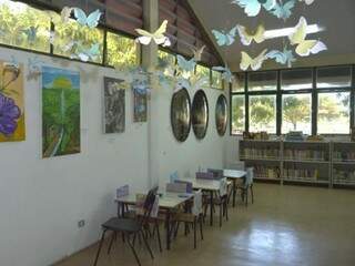 Biblioteca no Horto Florestal funciona de segunda a sábado (Foto: Divulgação/PMCG)