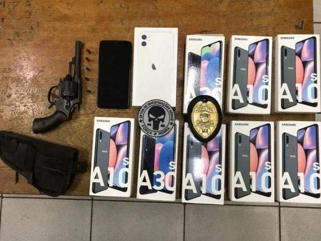 Quadrilha acaba presa ap&oacute;s render funcion&aacute;rios e roubar 27 celulares 