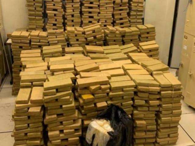 Campo-grandenses s&atilde;o presos no RJ com droga avaliada em R$ 4 milh&otilde;es 