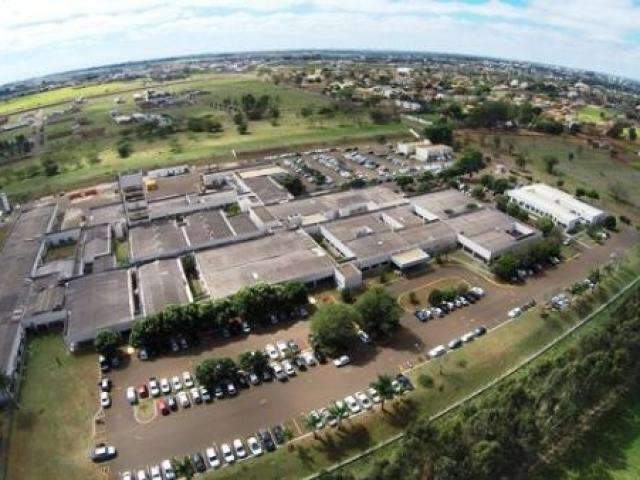 Beb&ecirc; &eacute; abandonado por tios em hospital e dire&ccedil;&atilde;o tenta localizar pais 