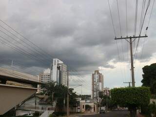 Tempo deve ficar nublado hoje também na Capital com possibilidade de chuvas. (Marcos Maluf)