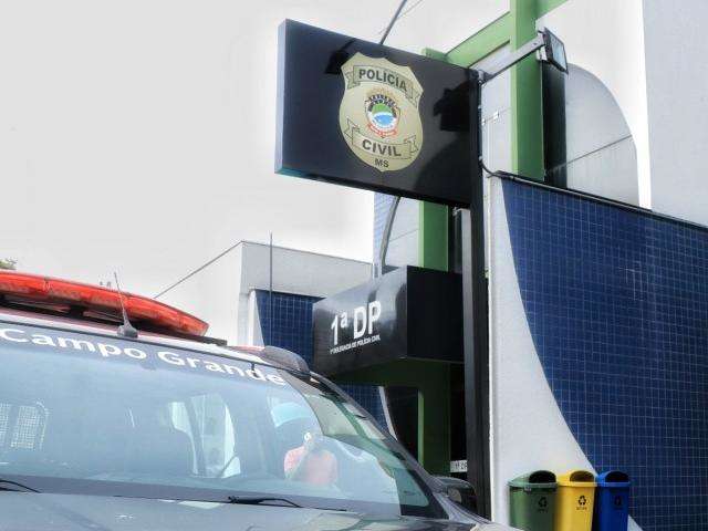 Mulher &eacute; presa por emprestar conta do banco para ex praticar golpes no OLX