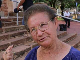 No primeiro dia do ano, fi&eacute;is lotam novena e &quot;dobram&quot; os pedidos