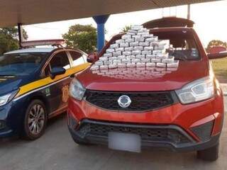 Boliviano é preso com 51 kg de cocaína que seria levada para São Paulo Boliviano é preso com 51 kg de cocaína que seria levada para São Paulo