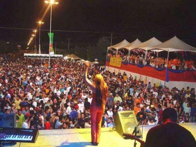 Alegando crise e local inapropriado, MP pede que prefeito cancele Carnaval
