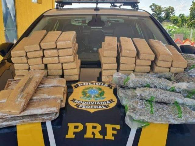 PRF flagra 4 passageiros de &ocirc;nibus com 72 quilos de maconha e skank na BR-163