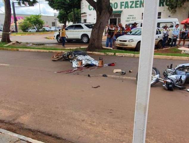 Fugindo da pol&iacute;cia, assaltantes cruzam fronteira e um morre em acidente