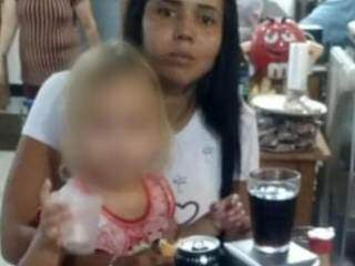 M&atilde;e diz que acordou de pesadelo ao reencontrar filho sequestrado pela av&oacute;