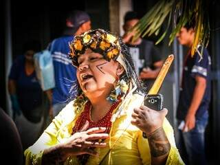 Durante audiência pública na Assembleia Legislativa, grupo de indígenas alertou contra o aumento da violência e desnutrição em aldeias do Mato Grosso do Sul, ocasionados por corte de fornecimento de cestas básicas por parte da Funai. (Foto: Marcos Maluf)