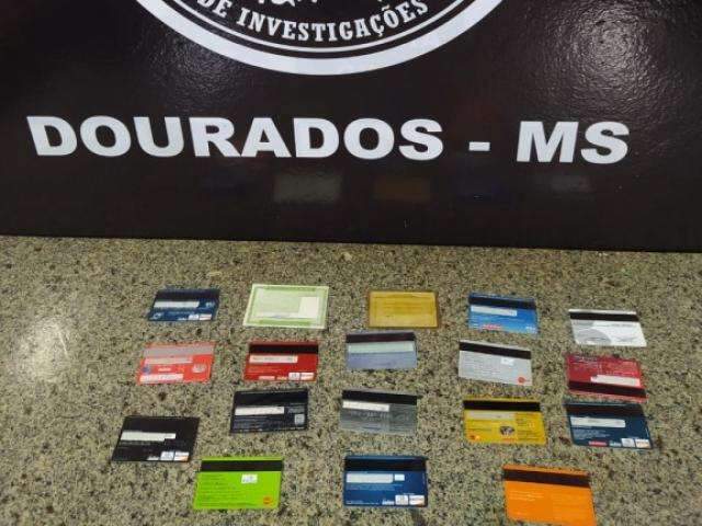 Golpista &eacute; preso tentando registrar roubo de camionete que ele mesmo vendeu 