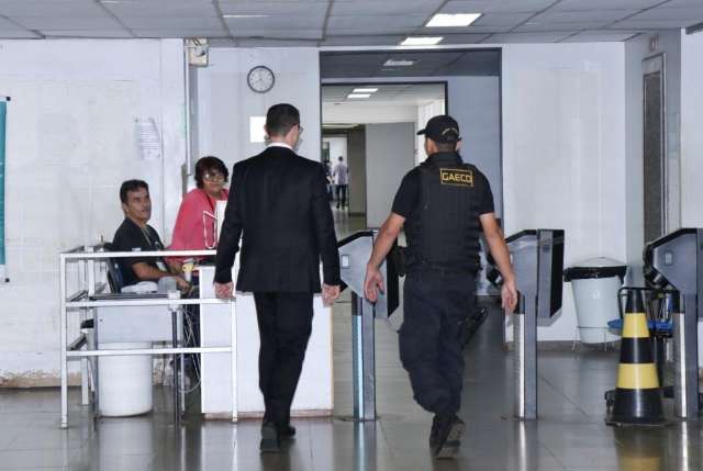 Den&uacute;ncia &quot;falha e dispersa&quot; leva juiz a extinguir a&ccedil;&atilde;o sobre fraudes no HR