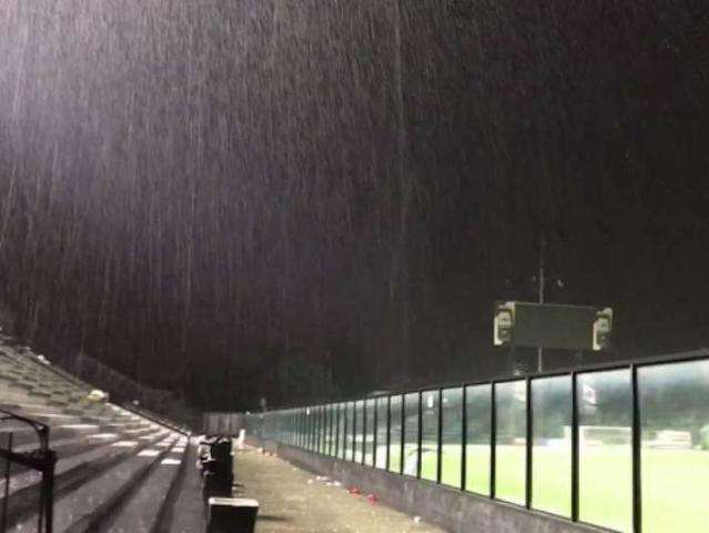 Chuva queima transformador e jogo entre Vasco e Cabofriense &eacute; adiado