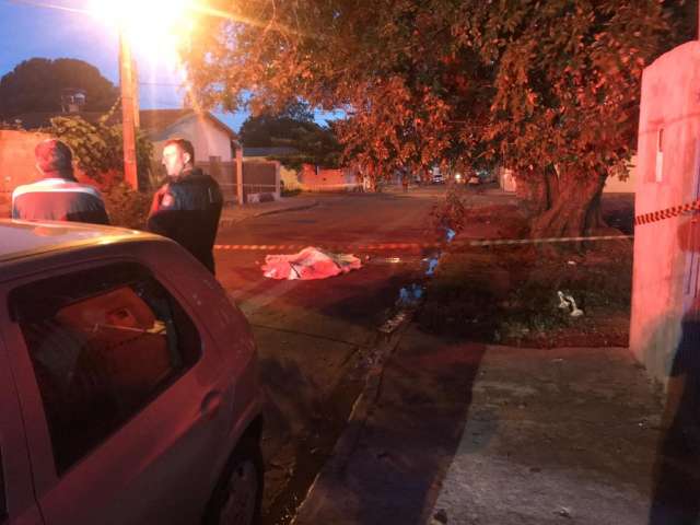 Homem assassinado com 11 tiros no Bairro Tiradentes tinha 37 anos