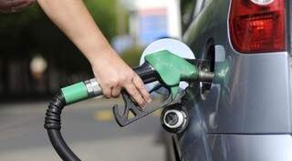 Preços de combustíveis na refinaria terão nova queda a partir de amanhã. (Arquivo)