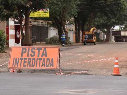 Prefeitura suspende licitação de R$ 17,8 milhões para recapear 25 km