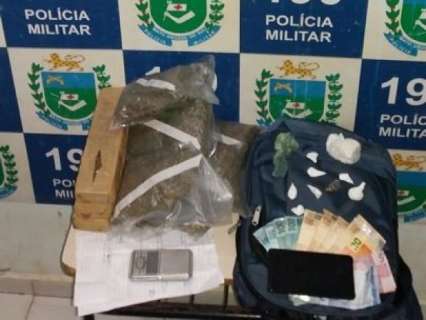 Dupla que fazia &ldquo;rod&iacute;zio&rdquo; de motos para abastecer &ldquo;bocas de fumo&rdquo; &eacute; presa