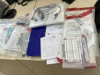 Documentos apreendidos durante operação deflagrada em Ponta Porã e dois municípios de SP (Foto/Divulgação)