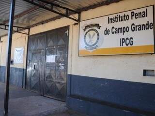 Detento foge de pres&iacute;dio, mas &eacute; recapturado nos fundos de resid&ecirc;ncia 