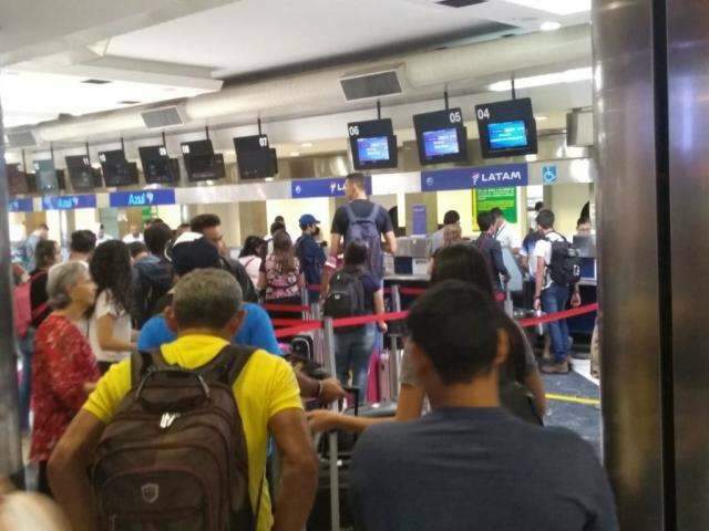 Aeroportos devem receber 1,36 milh&atilde;o de passageiros durante o carnaval