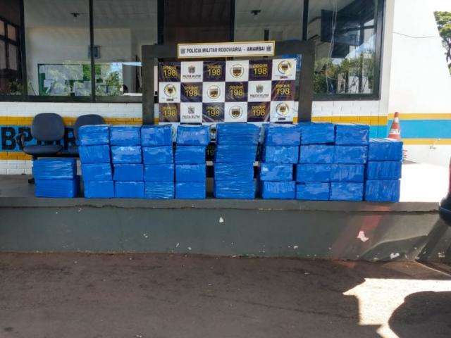 Dupla &eacute; presa com 748 quilos de maconha na rodovia MS-289
