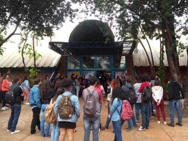 Professores e estudantes concorrem a pr&ecirc;mio sobre agroci&ecirc;ncia