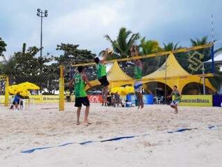 Dupla de MS disputa t&iacute;tulo de etapa do Brasileiro Sub-19 de V&ocirc;lei de Praia