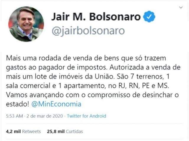 Bolsonaro comemora no Twitter venda de im&oacute;veis em MS e outros 3 estados 
