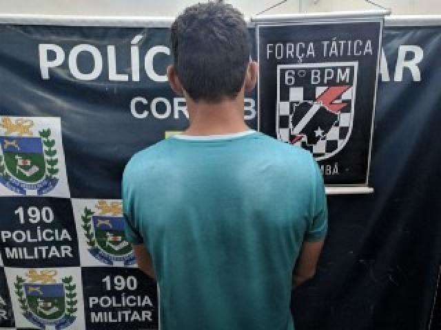Suspeito de abusos &eacute; preso ap&oacute;s sair de cueca do quarto de enteada