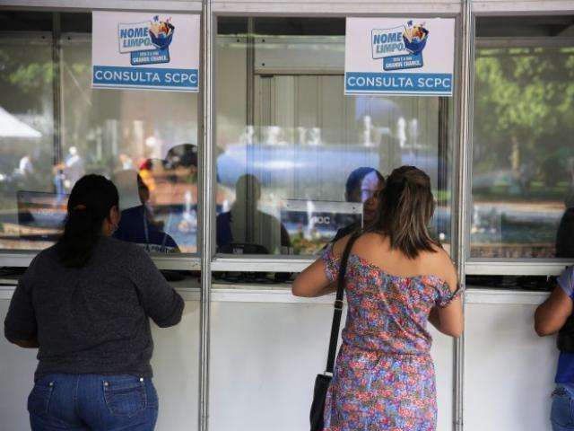 Capital tem 103 mil inadimplentes no varejo com queda no &iacute;ndice em fevereiro 