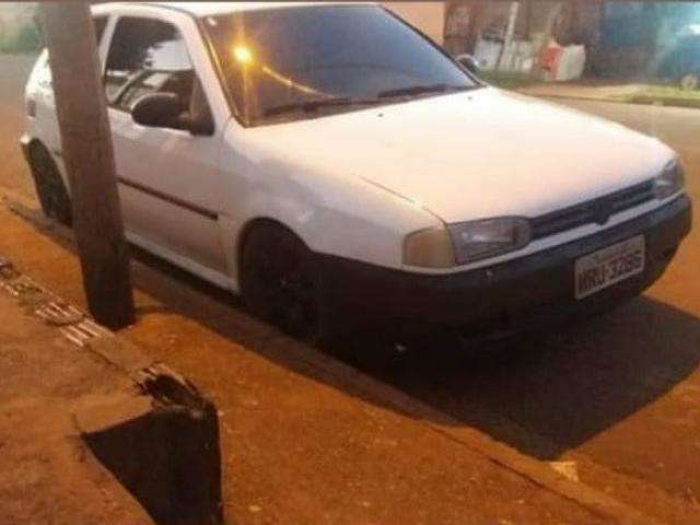 Gestante procura carro furtado com enxoval de beb&ecirc; na frente de hospital