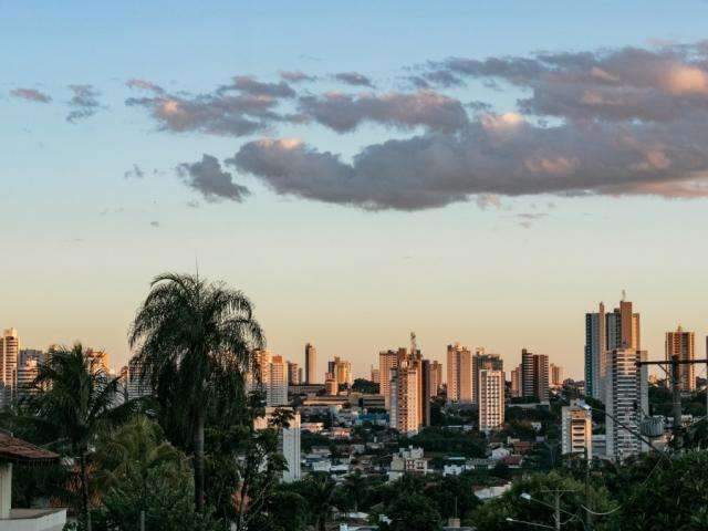 Com previs&atilde;o de chuva em &aacute;reas isoladas, m&aacute;xima poder&aacute; chegar aos 36&deg;C 