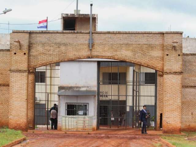 Fugitivo muda vers&atilde;o e diz que foi obrigado a testemunhar contra carcereiros