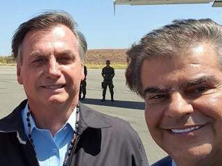 À esquerda, presidente Jair Bolsonaro ao lado do senador de Mato Grosso do Sul. (Foto: Reprodução/Facebook) 