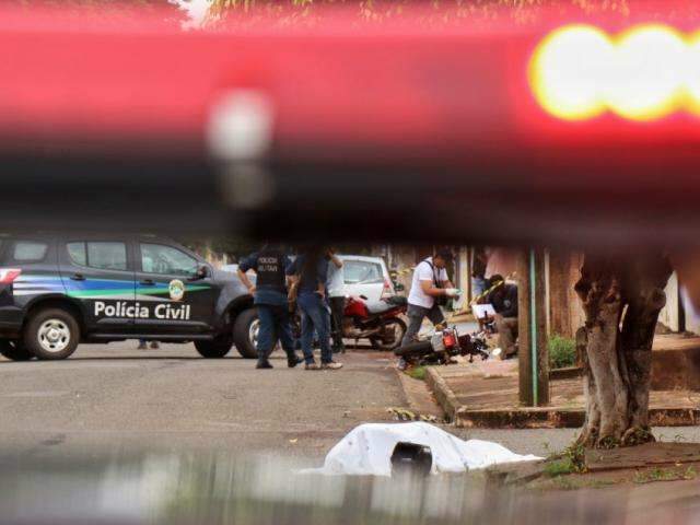 Rapaz foi morto a 2 quadras de casa e n&atilde;o tinha passagem pela pol&iacute;cia