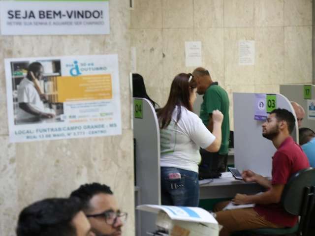 Semana come&ccedil;a com 2,5 mil vagas dispon&iacute;veis pela Funtrab no Estado