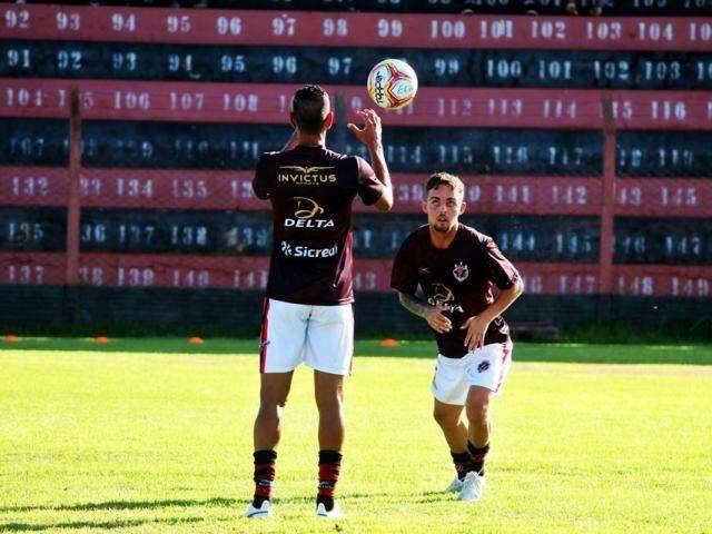 &Aacute;guia Negra defende lideran&ccedil;a contra Aquidauanense em jogo atrasado