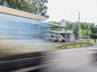 Condutor desrespeita pare e mata motociclista atropelada na BR-163 Condutor desrespeita pare e mata motociclista atropelada na BR-163